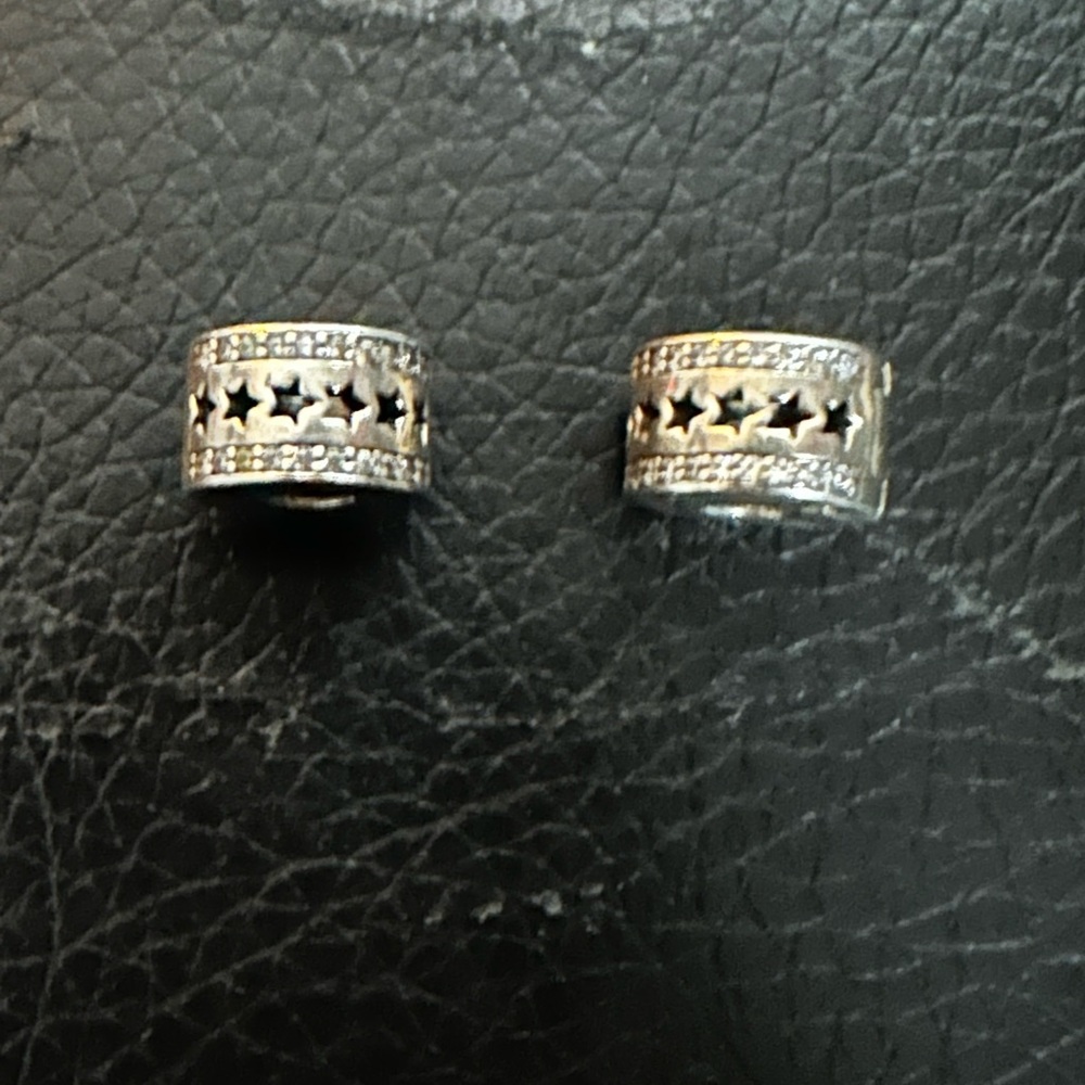 Authentic Pandora Clip charms (2)